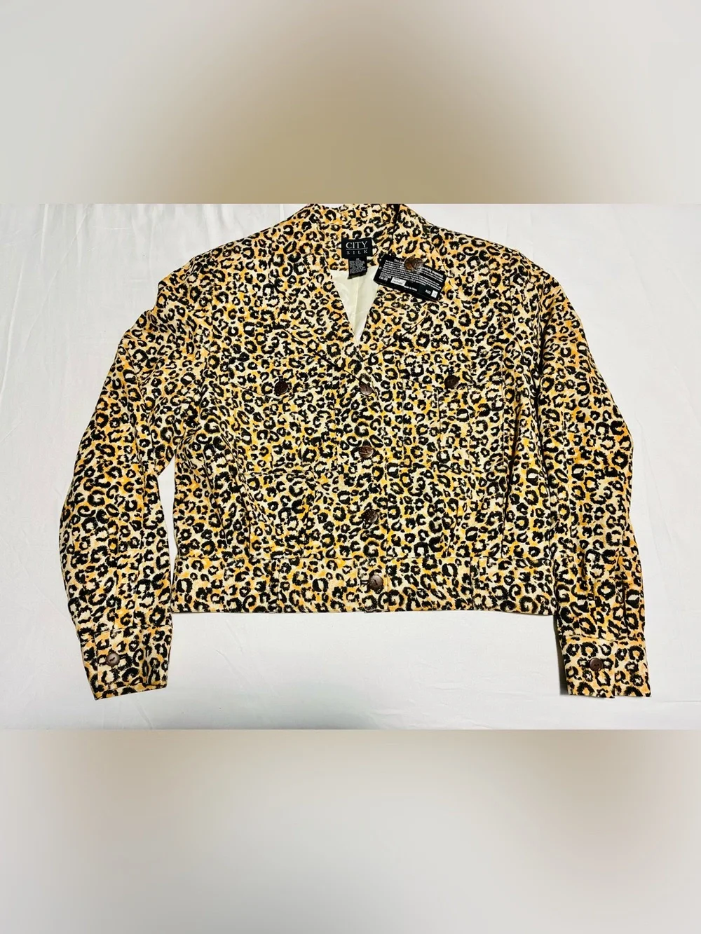 VTG City Silk Leopard 💯 Silk Cropped Lined Jacket w/ Shoulder Pads Button Down